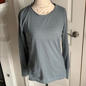 GapFit Long Sleeve - Size L